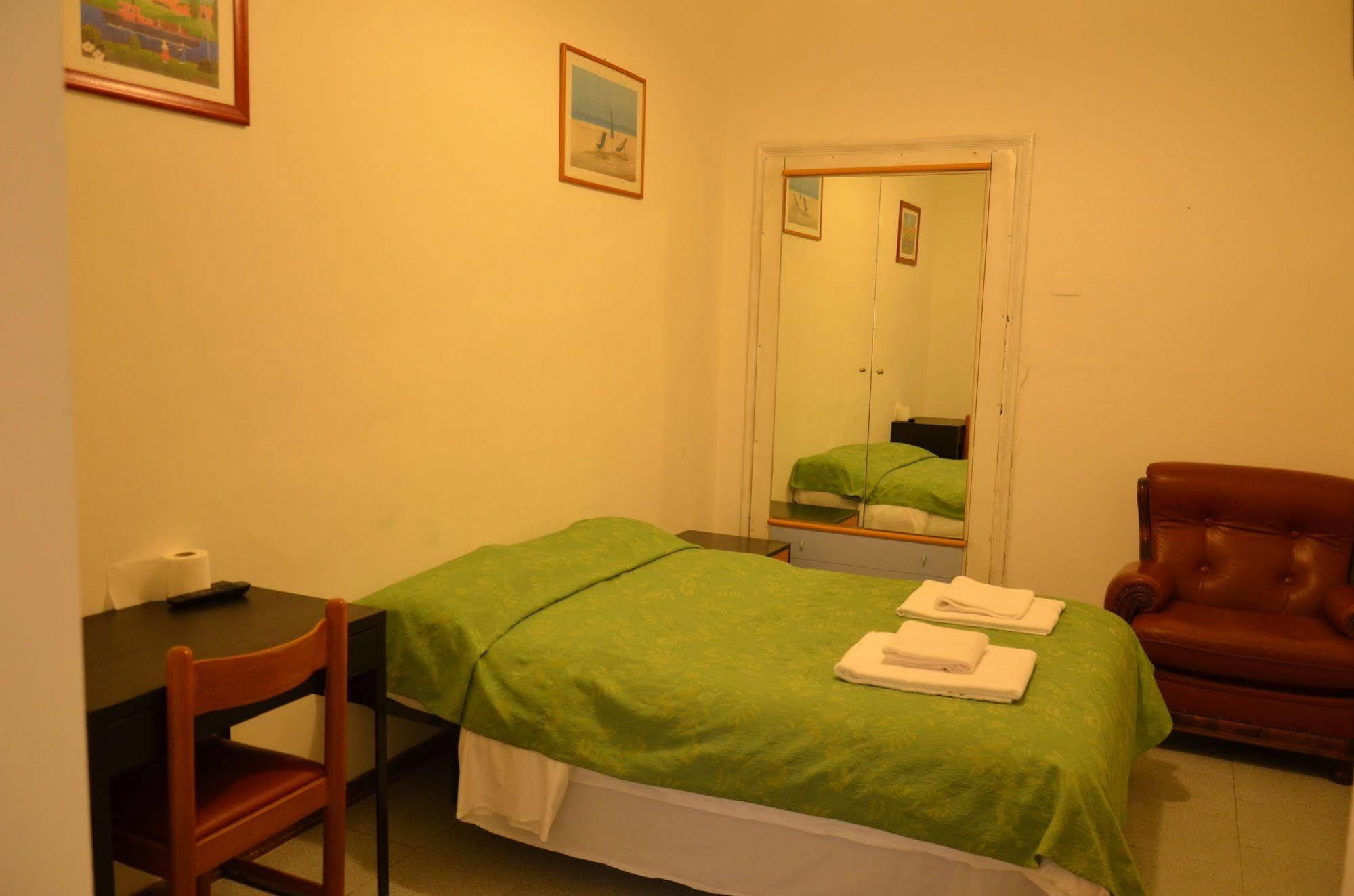 Hotel New Milan Extérieur photo