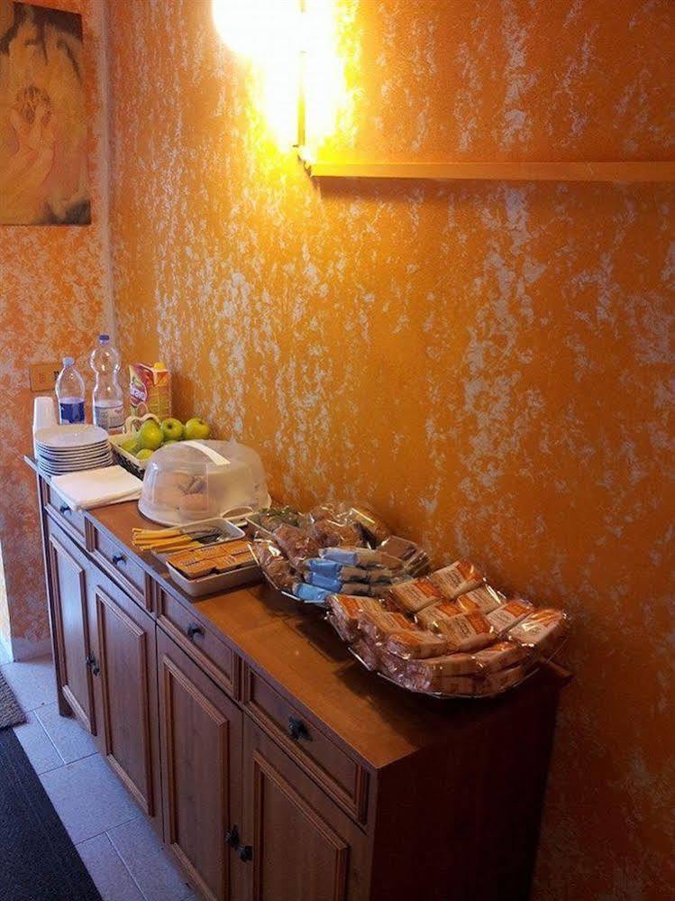 Hotel New Milan Extérieur photo