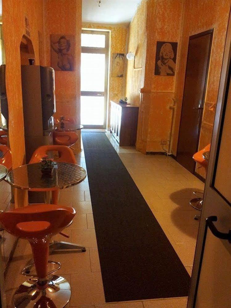 Hotel New Milan Extérieur photo
