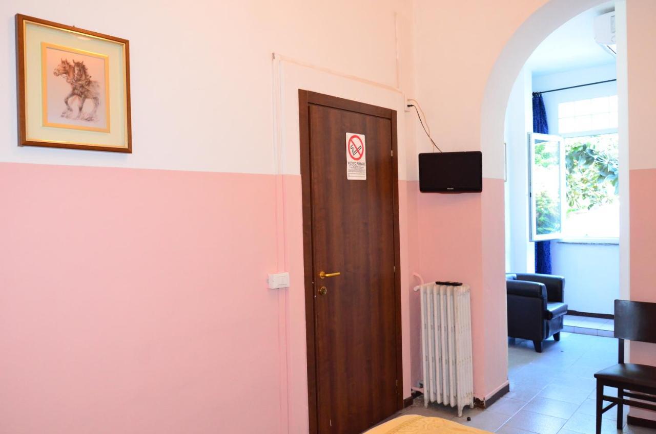 Hotel New Milan Extérieur photo